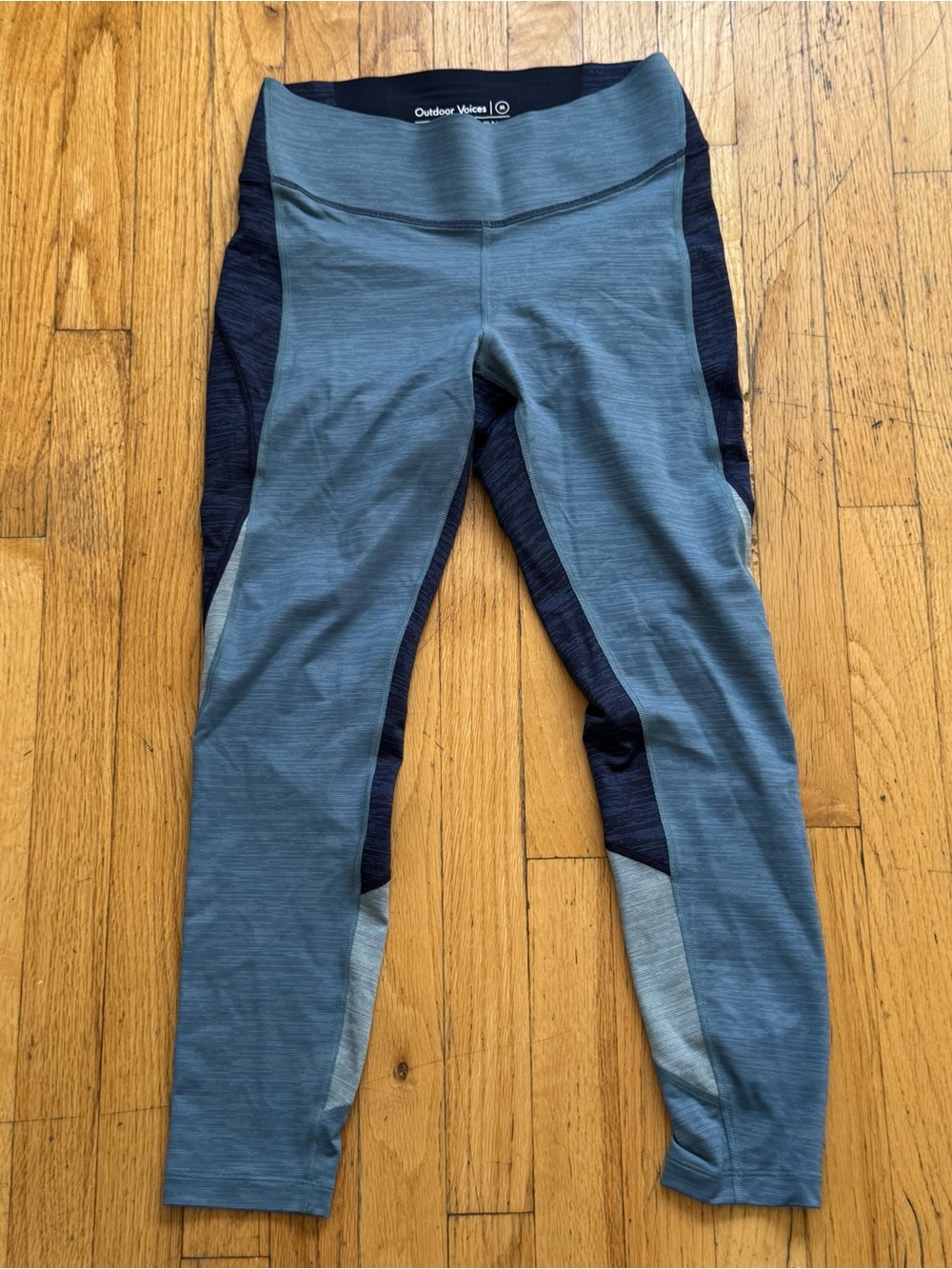Outdoor Voices Blue & Dark Blue Colorblock Leggings